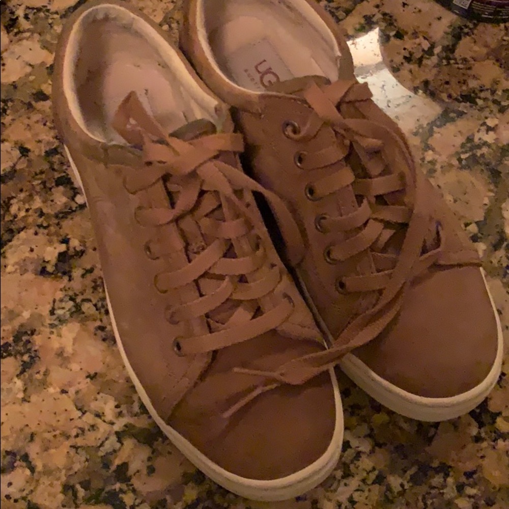 Ugg